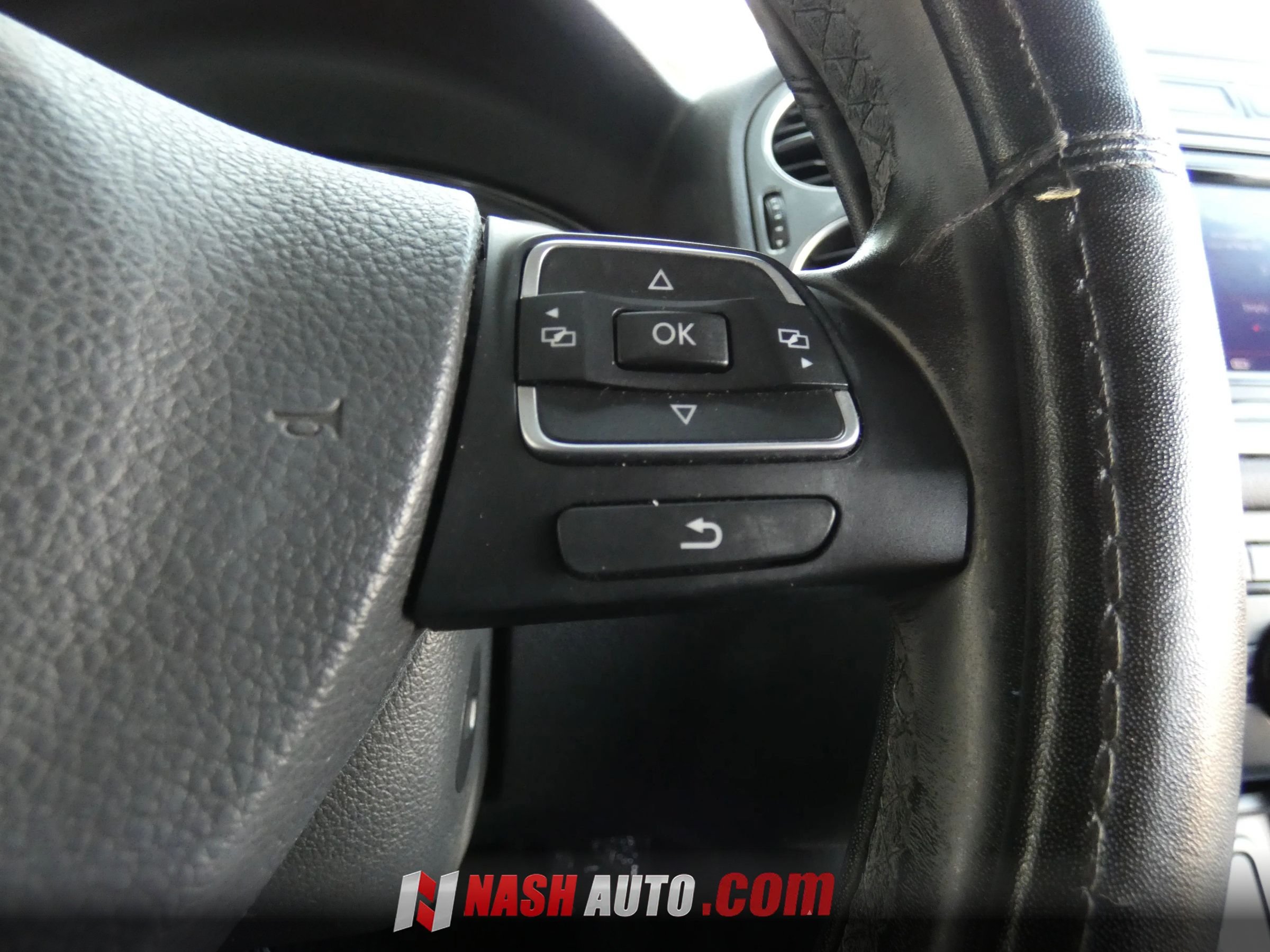 Used 2017 Volkswagen Tiguan S FWD image 55