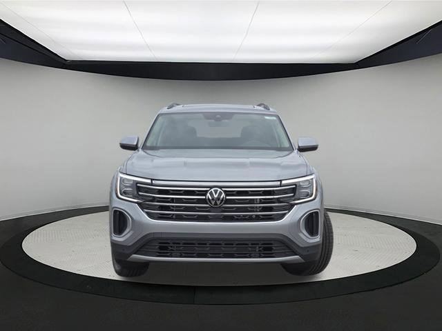 New 2026 Volkswagen Atlas SE image 2