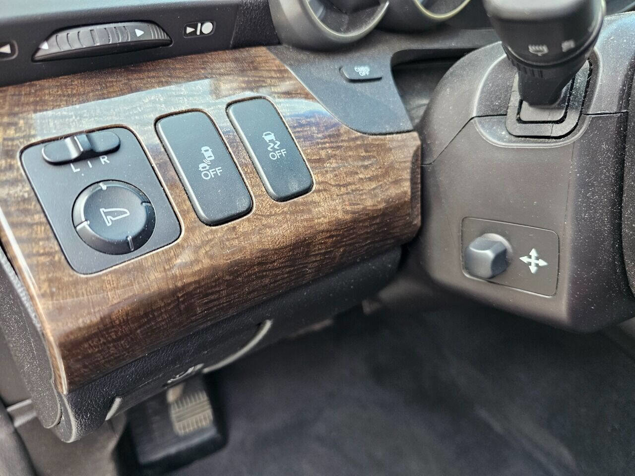 Used 2011 Acura MDX SH AWD w/Advance 4dr SUV Packa image 15