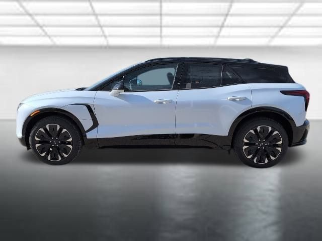 New 2026 Chevrolet Blazer EV RS image 32