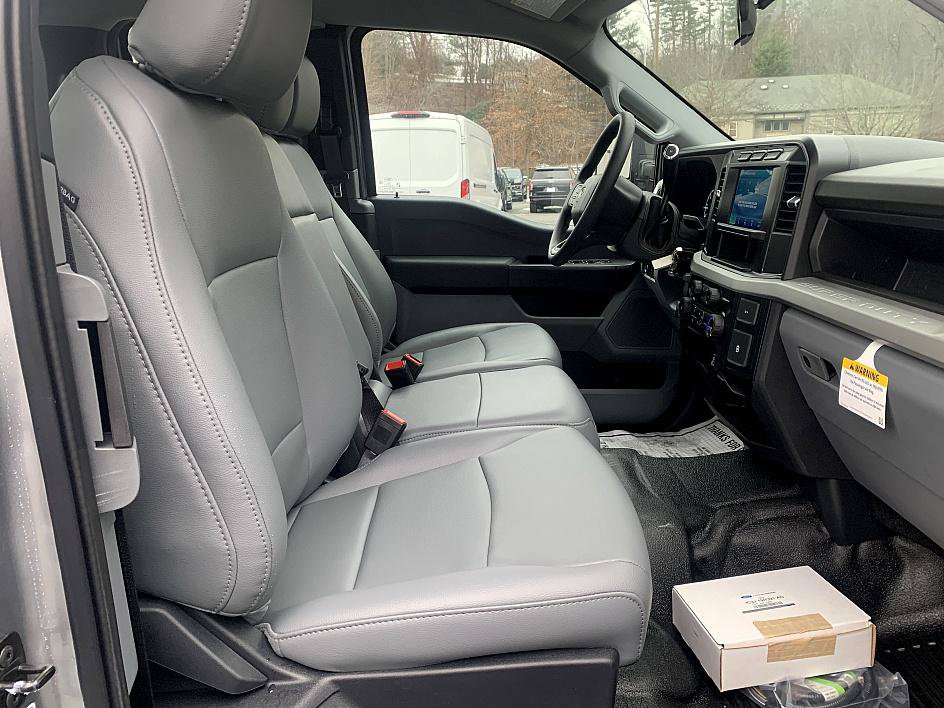 New 2024 Ford F450 XL RWD image 19