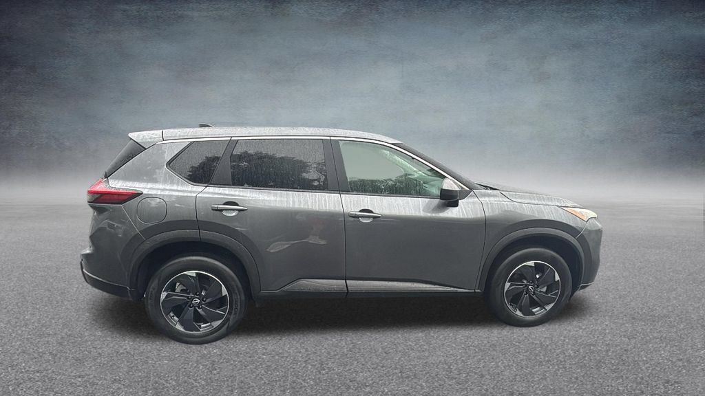 Used 2025 Nissan Rogue SV AWD/4WD image 31