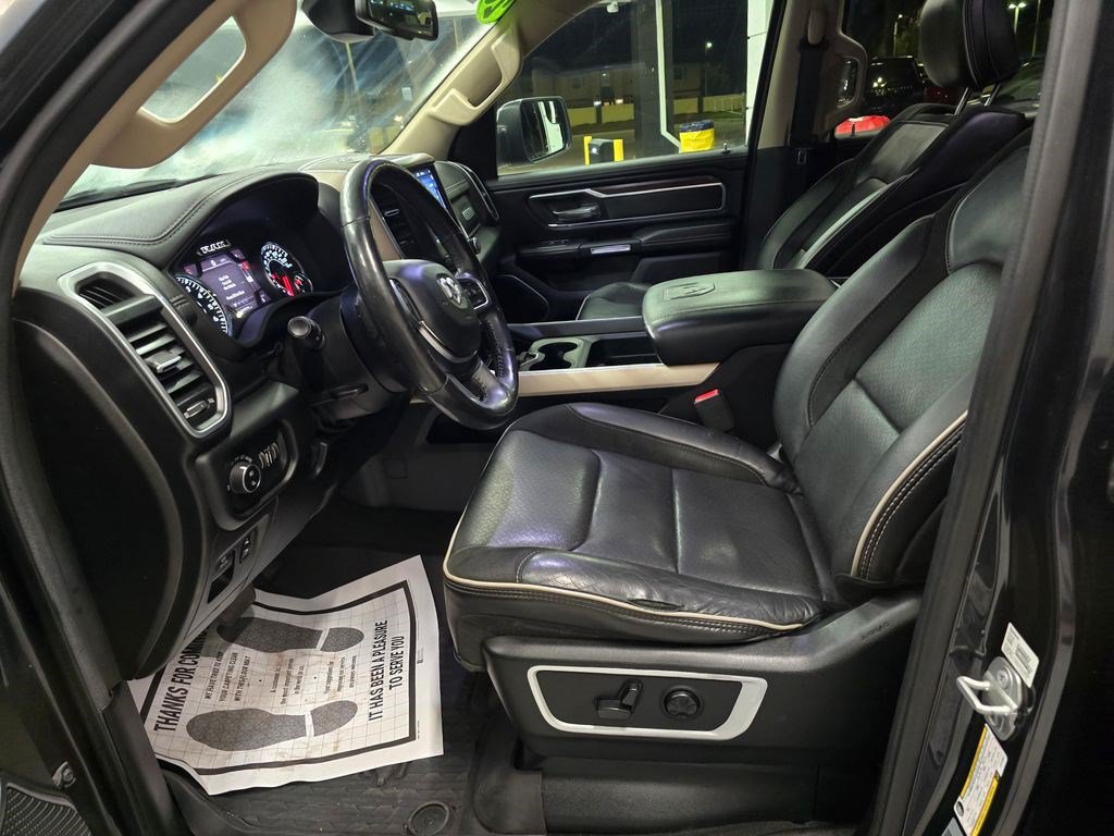 Used 2020 RAM 1500 Laramie RWD image 19