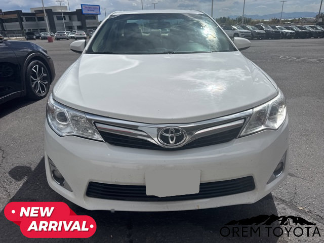 Used 2014 Toyota Camry XLE w/ Convenience Package image 2