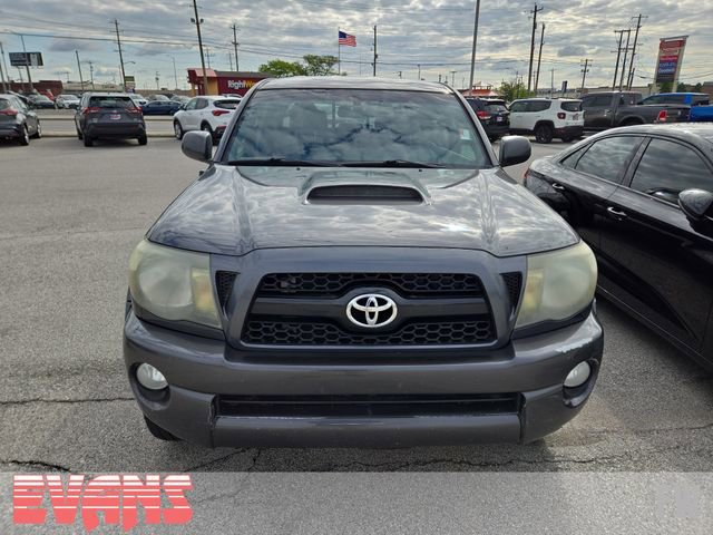 Used 2011 Toyota Tacoma 4x4 Double Cab w/ TRD Sport Pkg image 2