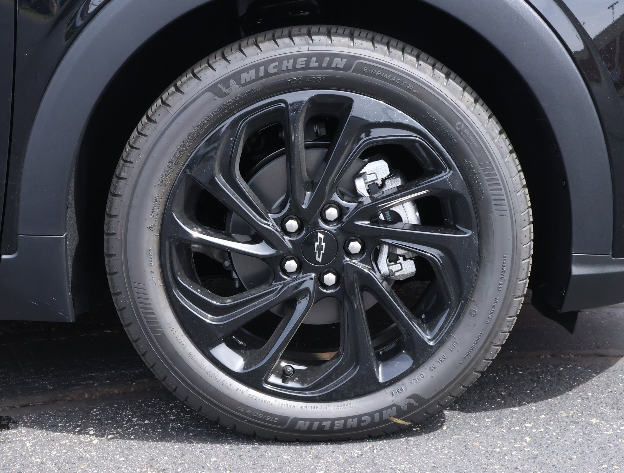 New 2027 Chevrolet Bolt RS w/ Technology Package FWD image 23