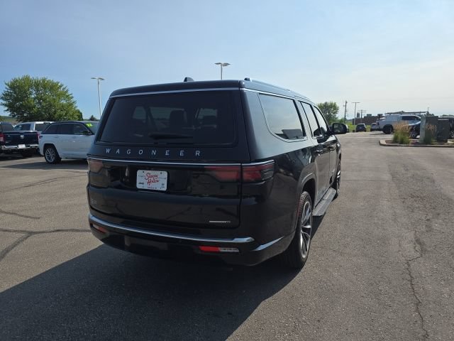 Used 2024 Jeep Wagoneer L Series II w/ Convenience Group I AWD/4WD image 12