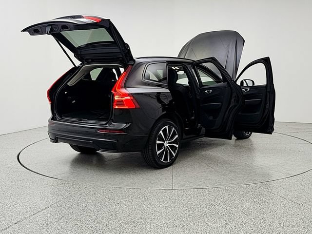 Certified 2024 Volvo XC60 B5 Plus w/ Protection Package Premier AWD/4WD image 11