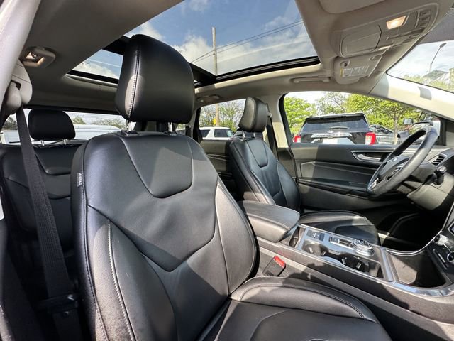 Certified 2022 Ford Edge Titanium image 35