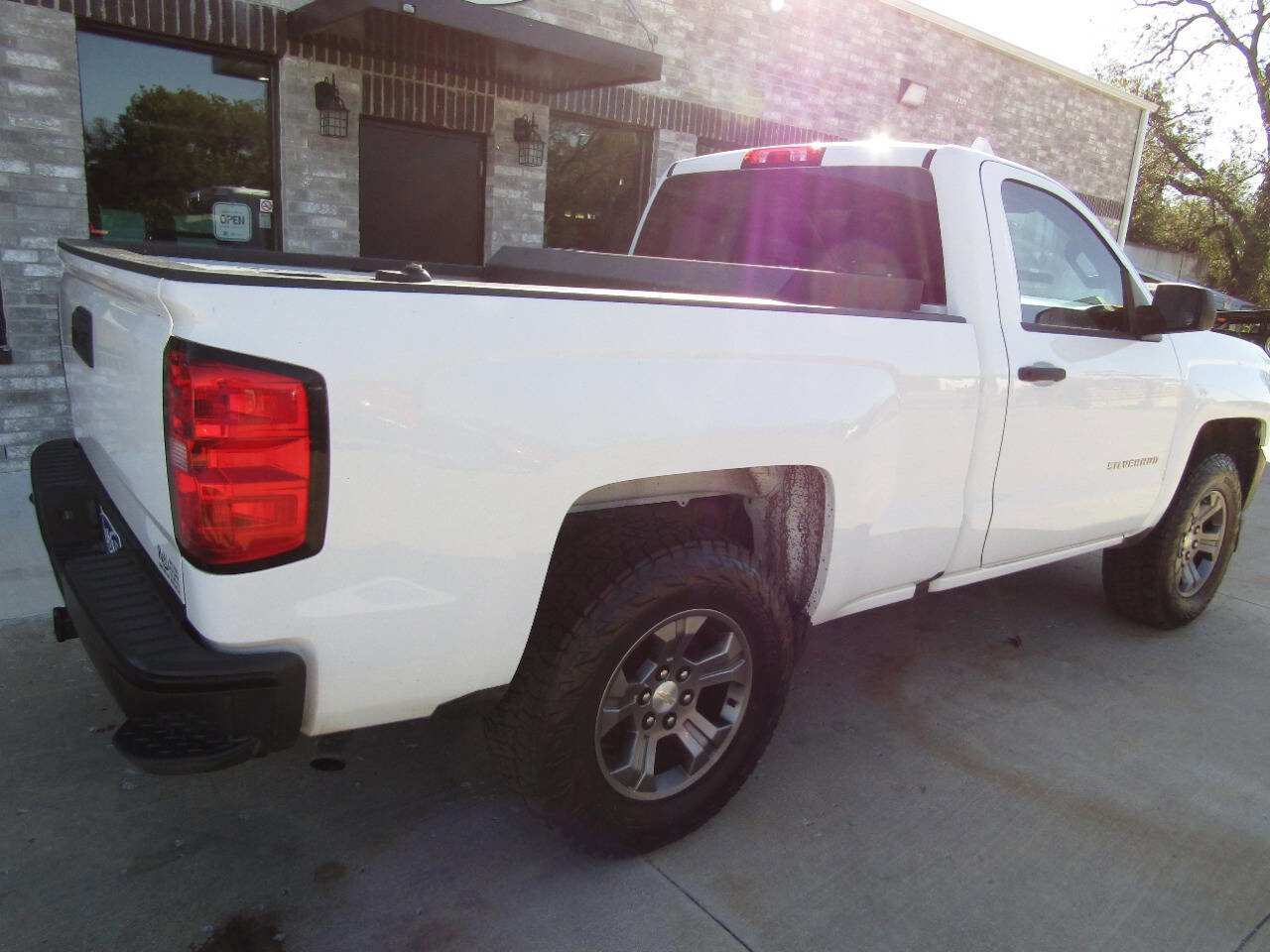 Used 2016 Chevrolet Silverado 1500 W/T w/ Trailering Package image 7