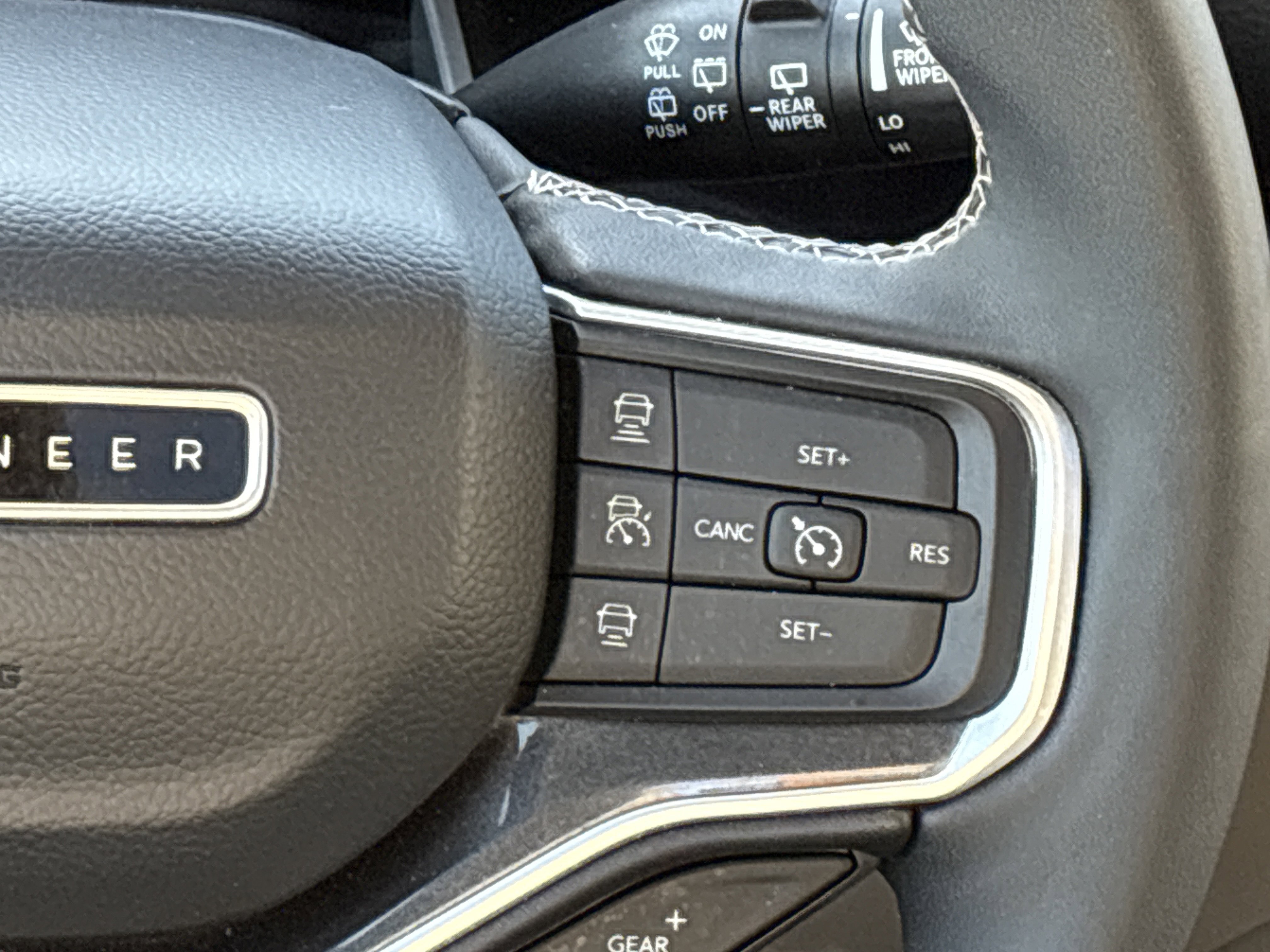 Used 2024 Jeep Wagoneer 2WD w/ Premium Group I image 23
