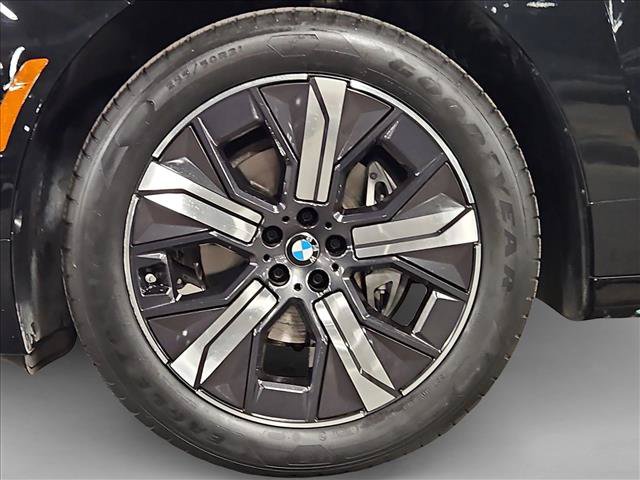 Certified 2026 BMW iX xDrive45 w/ Premium Package AWD/4WD image 23
