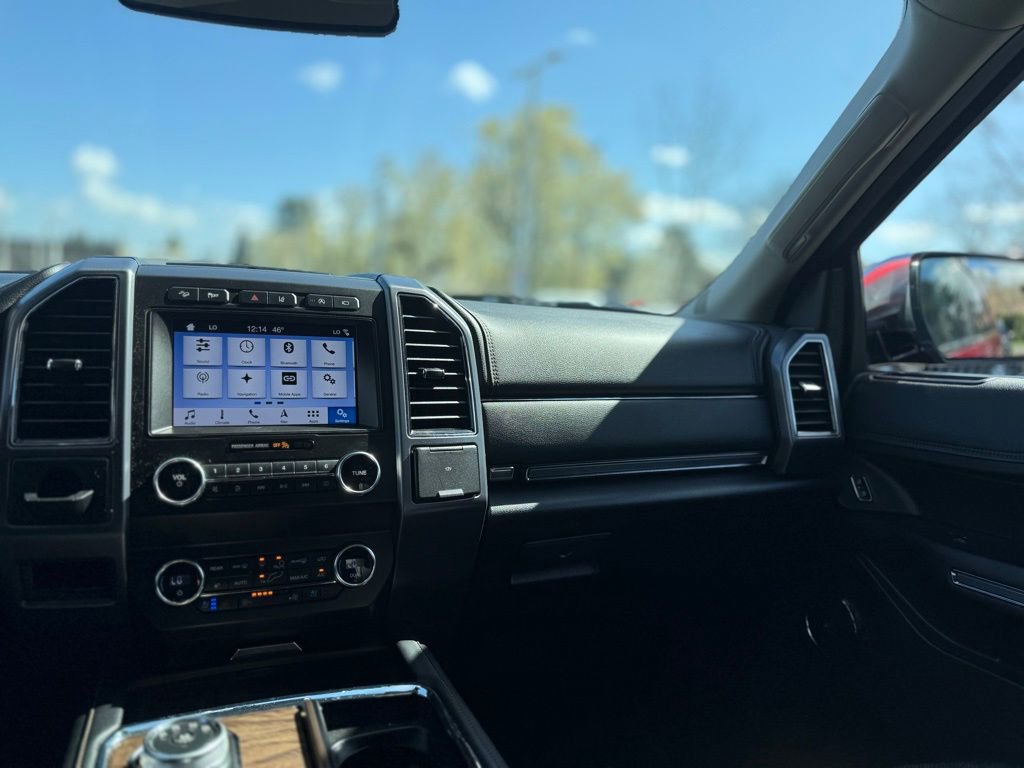 Used 2019 Ford Expedition Platinum image 25