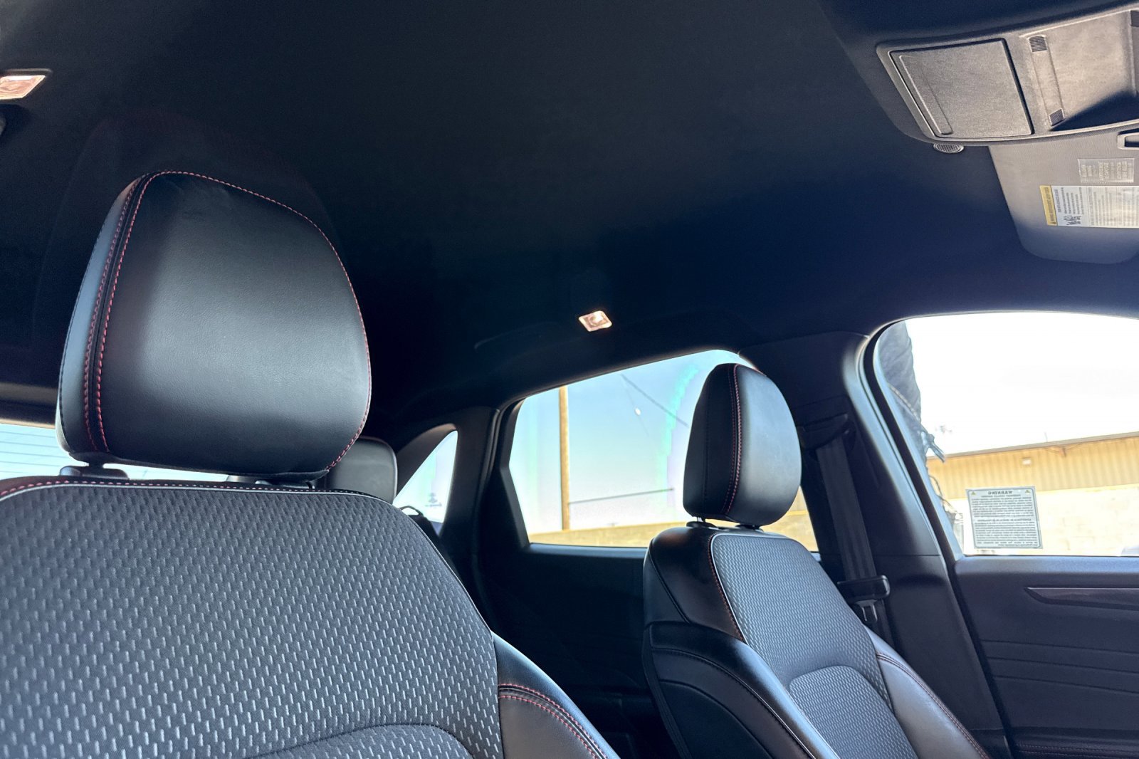 Used 2025 Ford Escape ST-Line image 17