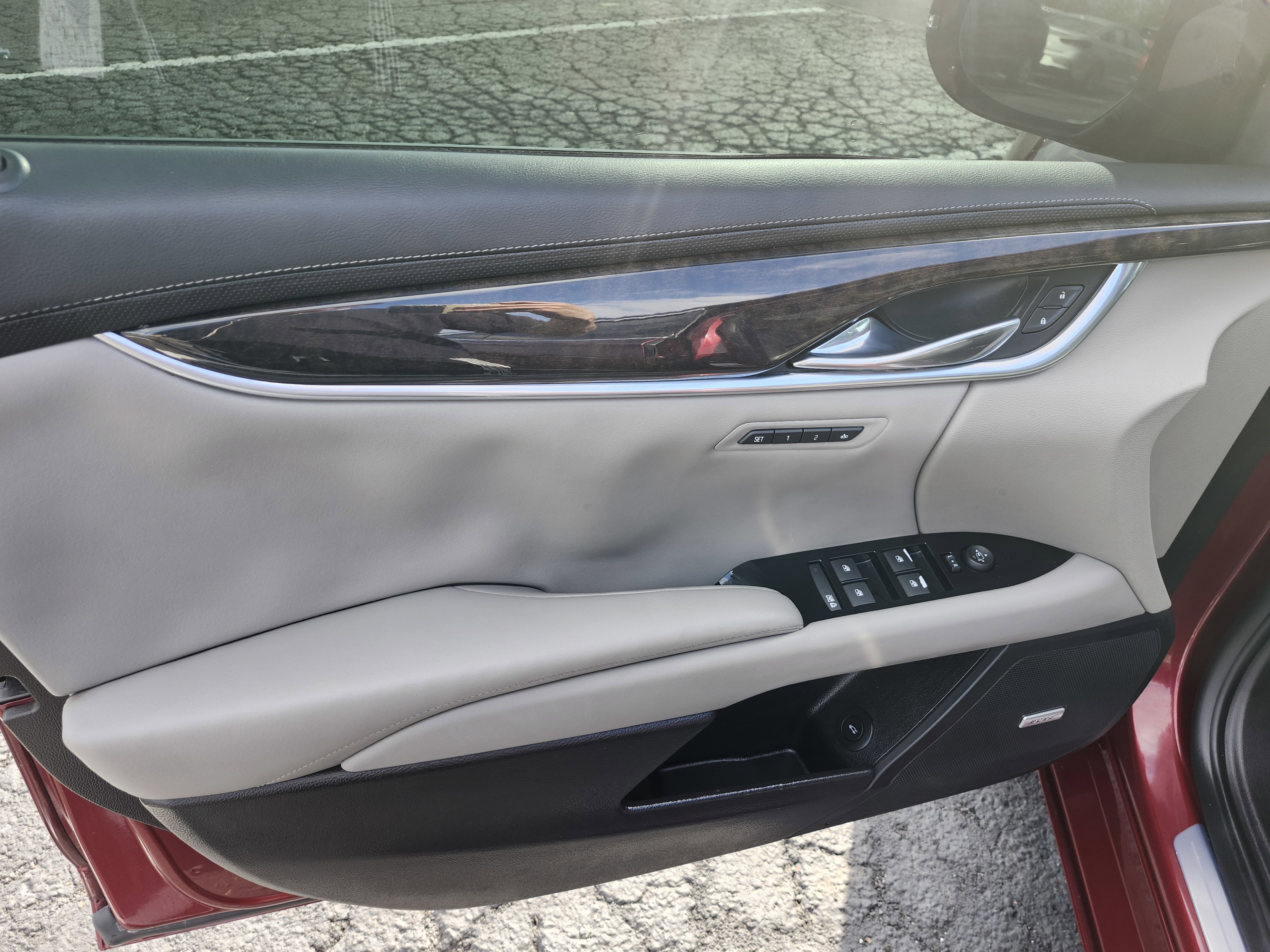 Used 2016 Cadillac XTS Luxury w/ Driver Awareness Package image 28