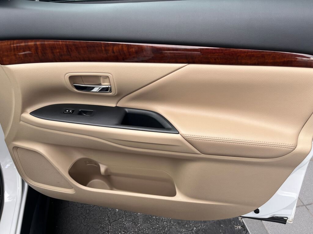 Used 2014 Mitsubishi Outlander GT image 30