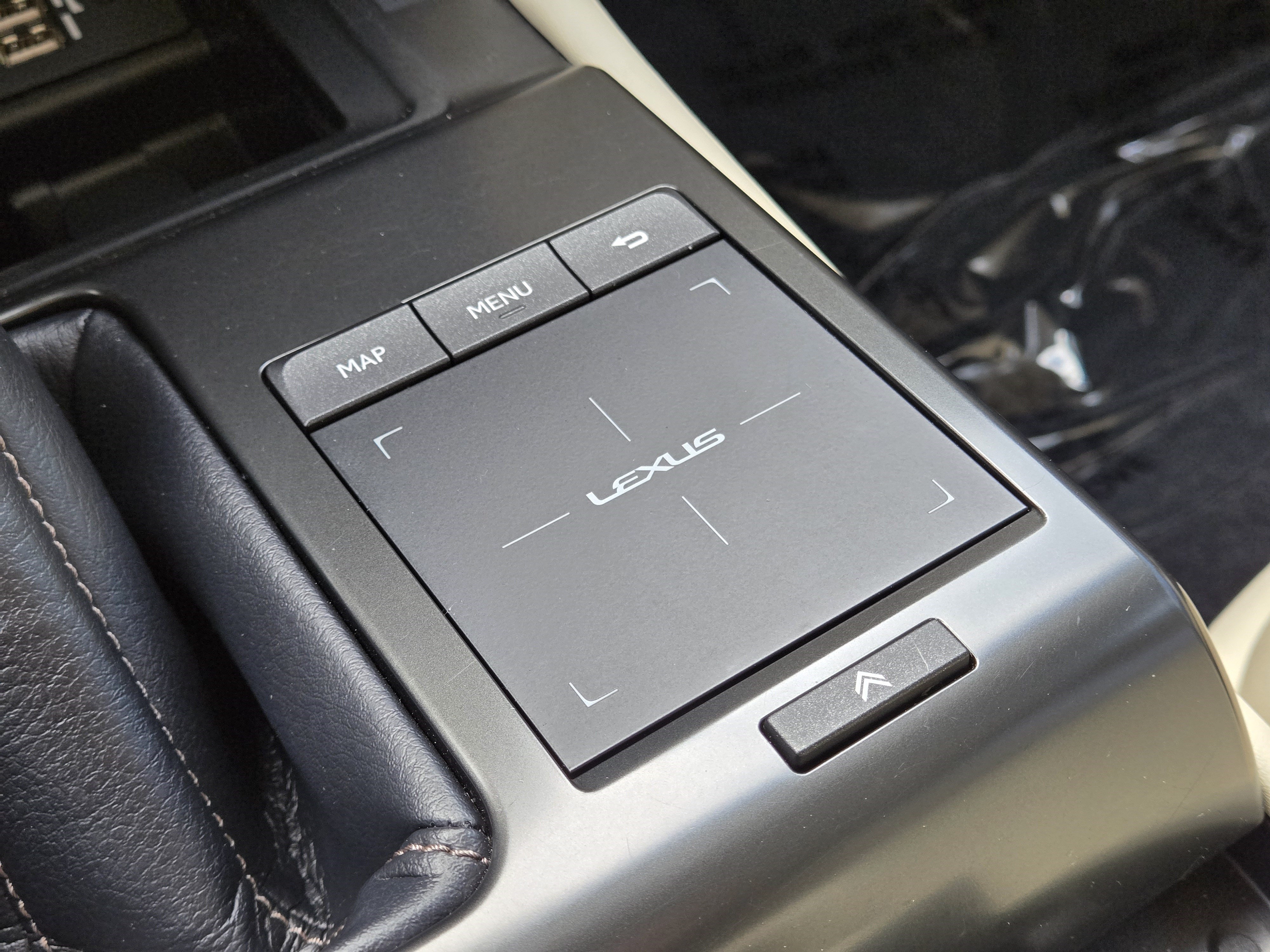 Certified 2023 Lexus GX 460 Luxury w/ Accessory Package AWD/4WD image 26