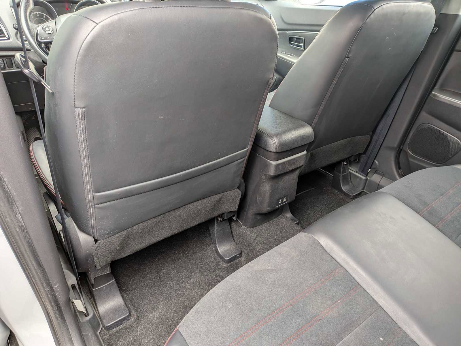 Used 2024 Mitsubishi Outlander Sport SE image 14