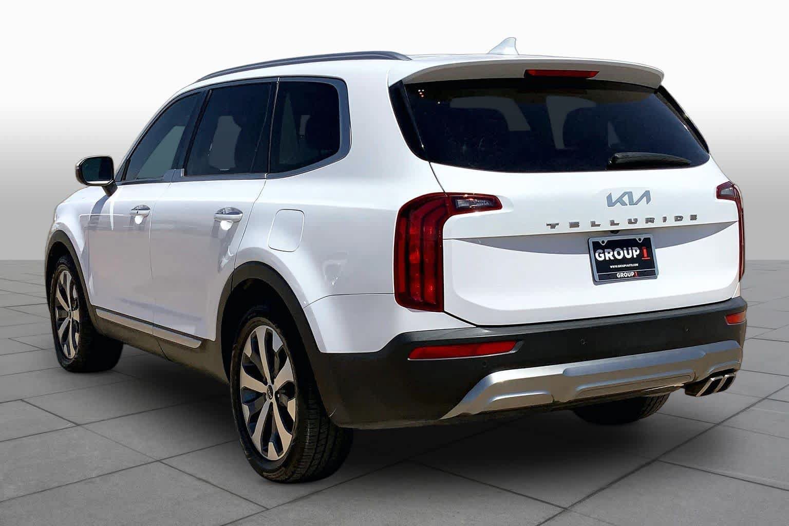 Certified 2022 Kia Telluride S FWD image 11