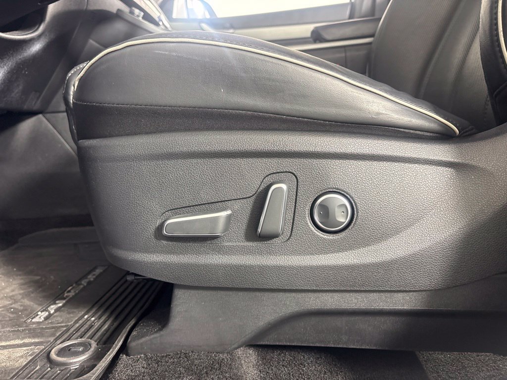 Used 2025 Hyundai Palisade SEL FWD image 10