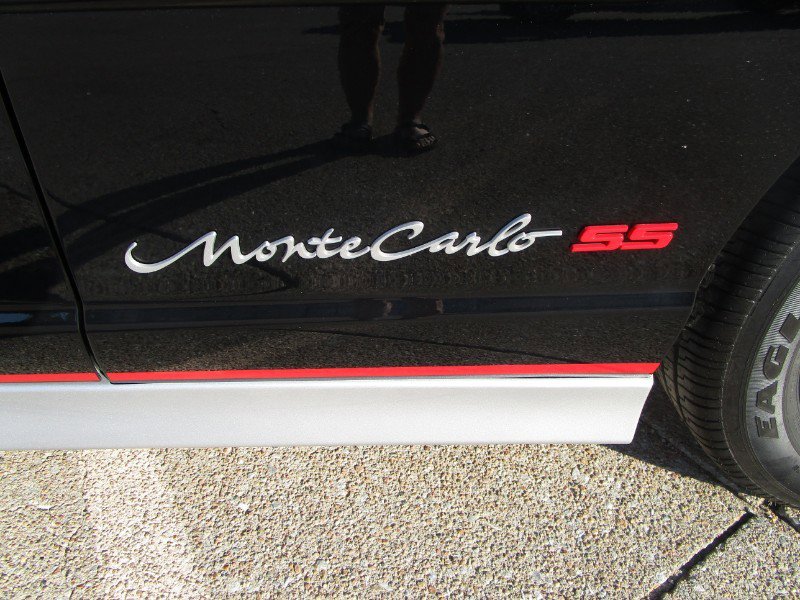 Used 2002 Chevrolet Monte Carlo SS w/ Pace Car Replica Pkg image 32