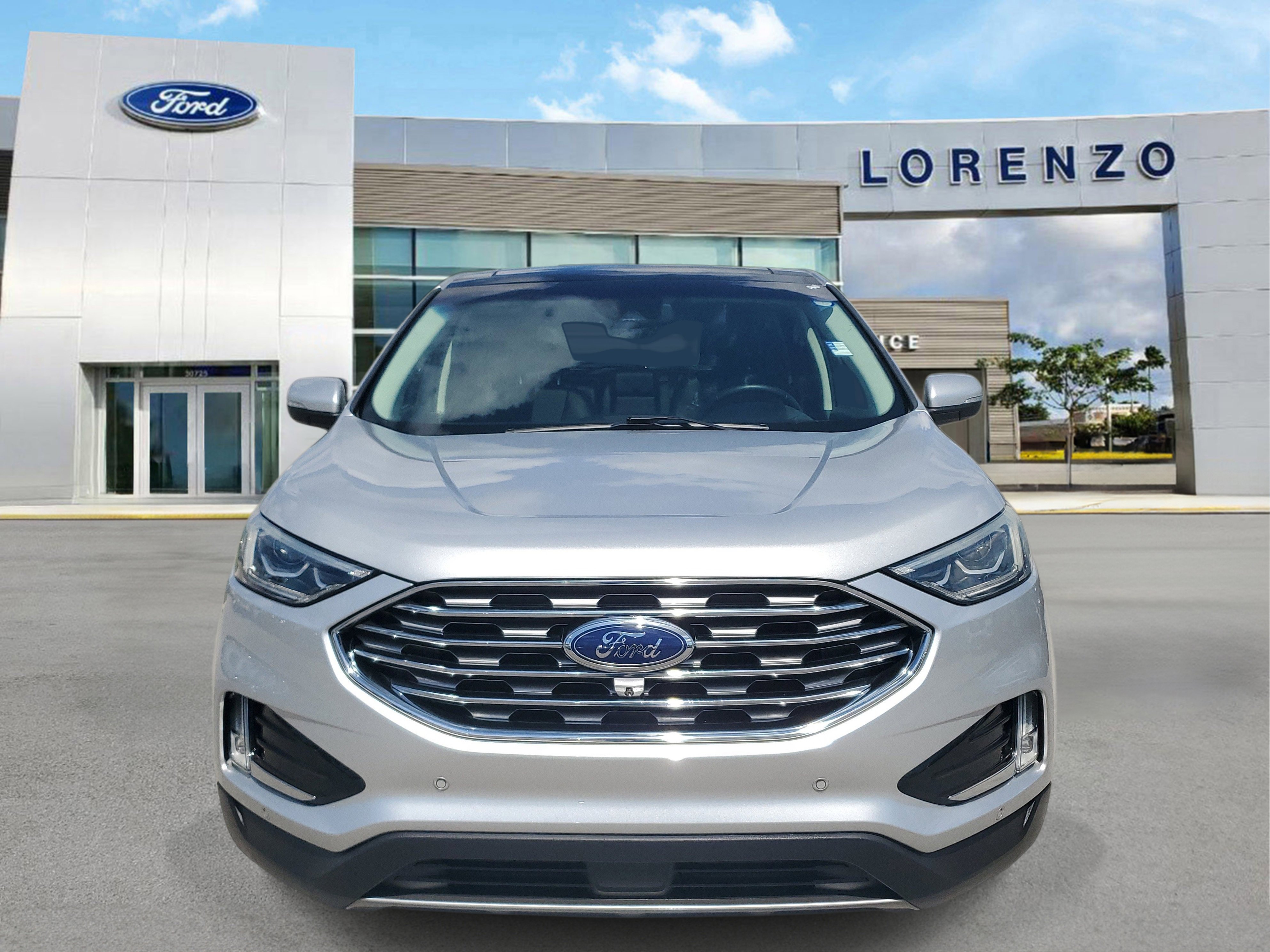 Used 2019 Ford Edge Titanium w/ Equipment Group 301A image 2
