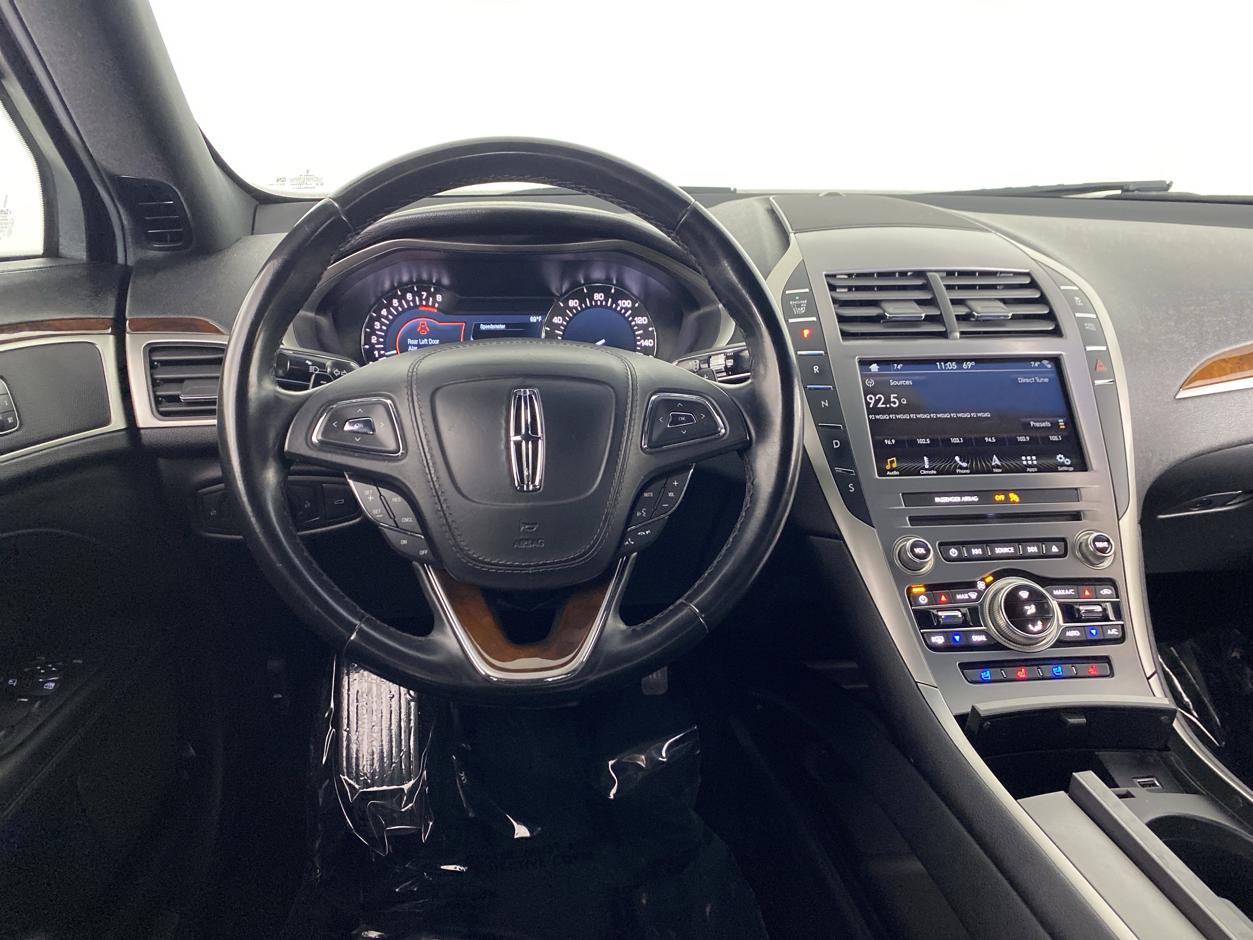 Used 2017 Lincoln MKZ Reserve FWD image 21
