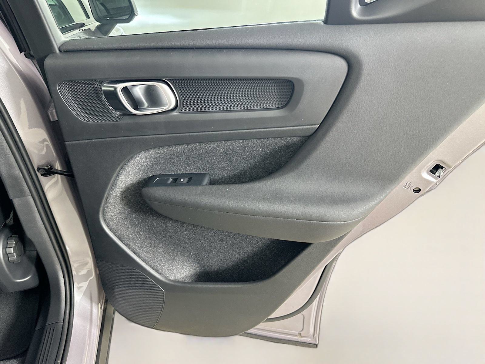 New 2026 Volvo XC40 B5 Core w/ Protection Package Premier AWD/4WD image 39