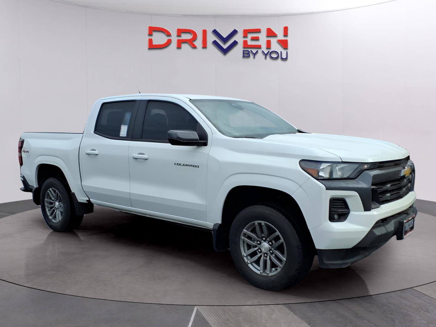 Used 2023 Chevrolet Colorado LT w/ LT Convenience Package II image 7