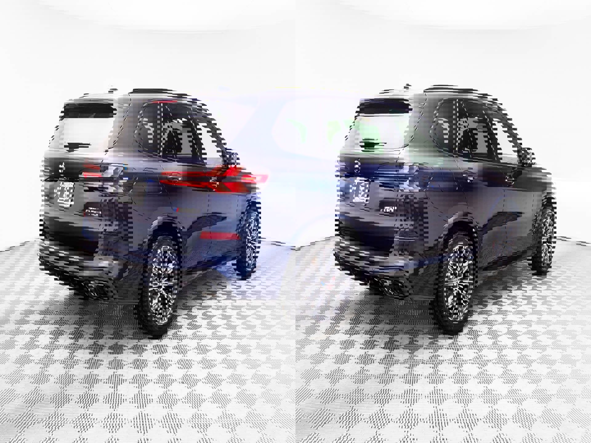 New 2026 BMW X5 M60i image 6