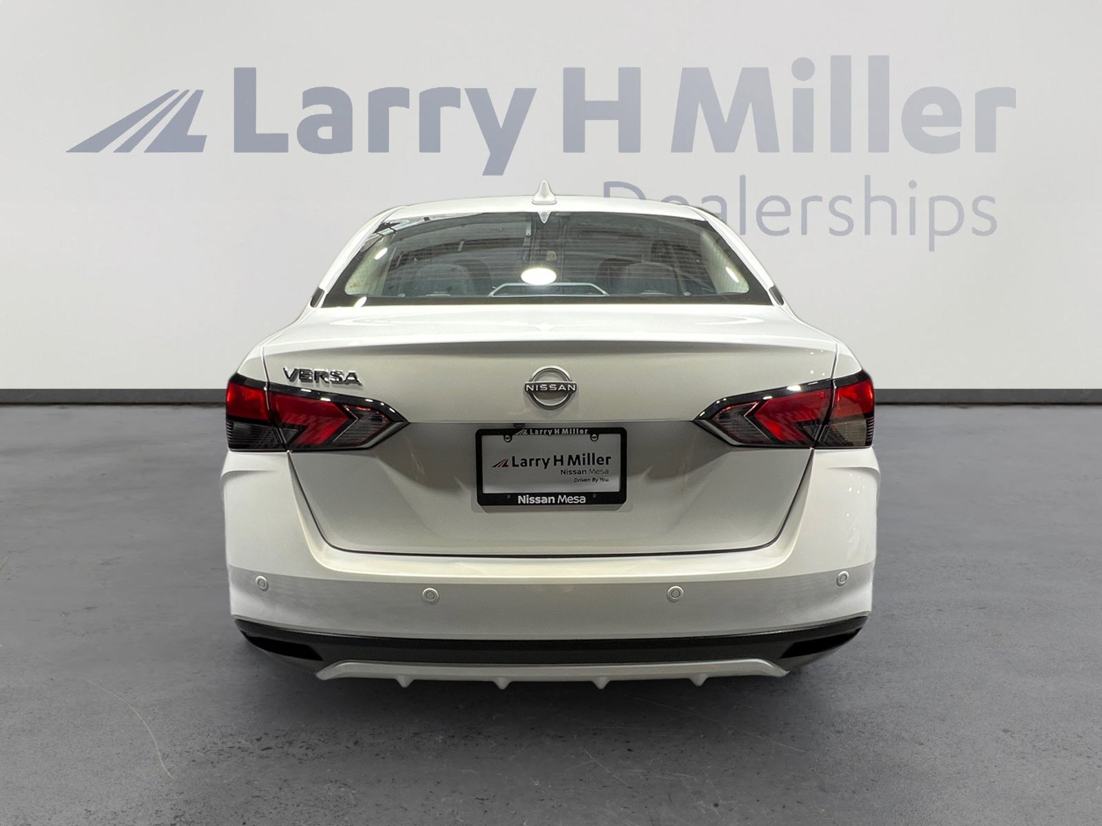 New 2025 Nissan Versa SV w/ Trunk Package image 4