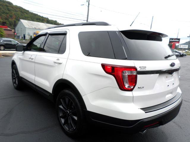 Used 2019 Ford Explorer XLT w/ Equipment Group 202A image 5