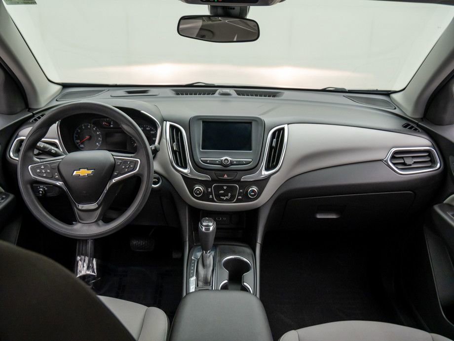 Used 2020 Chevrolet Equinox LS w/ LS Convenience Package image 11