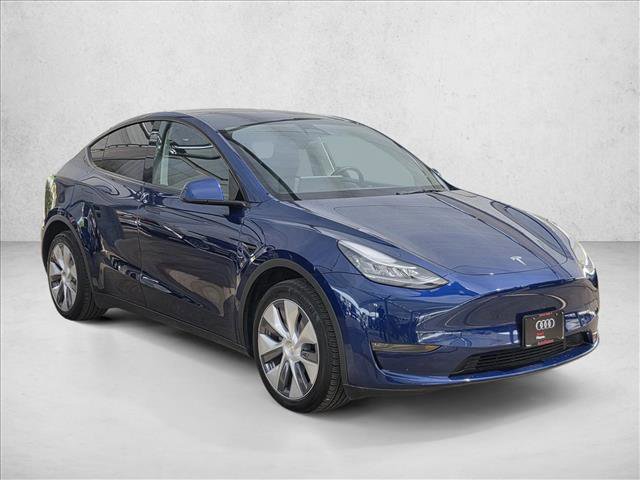 Used 2023 Tesla Model Y Long Range image 3