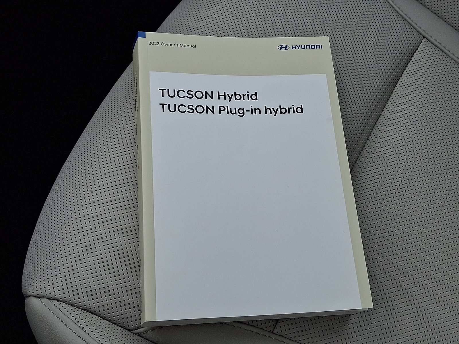 Used 2023 Hyundai Tucson Limited image 27