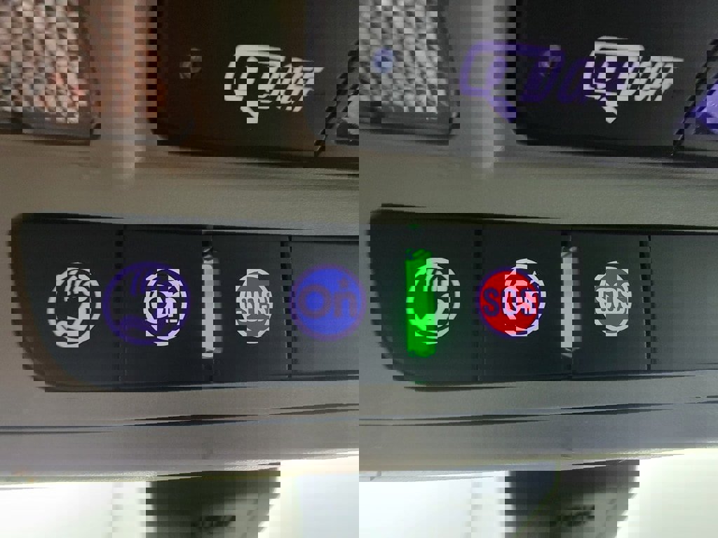 Used 2023 GMC Terrain SLT image 31