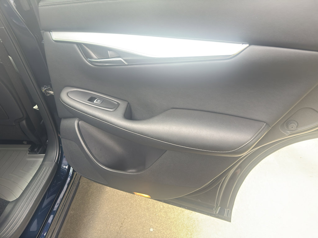 Used 2020 INFINITI QX50 Luxe w/ Navigation Package image 16