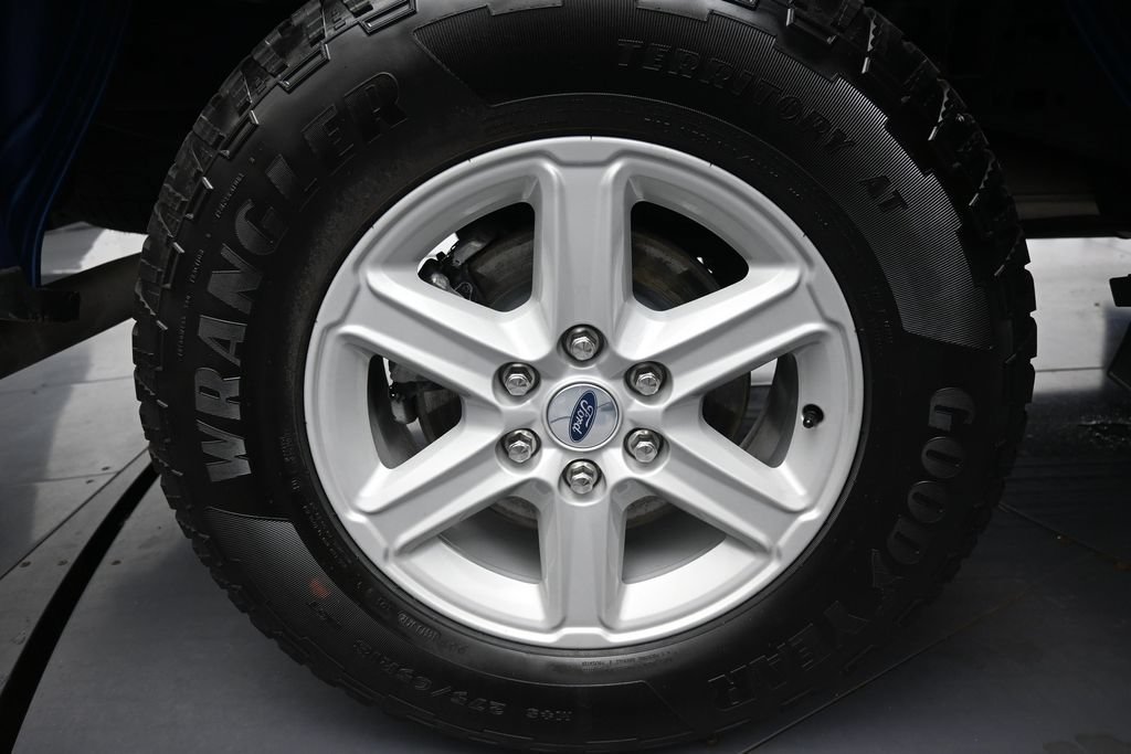 Used 2025 Ford F150 XLT AWD/4WD image 32