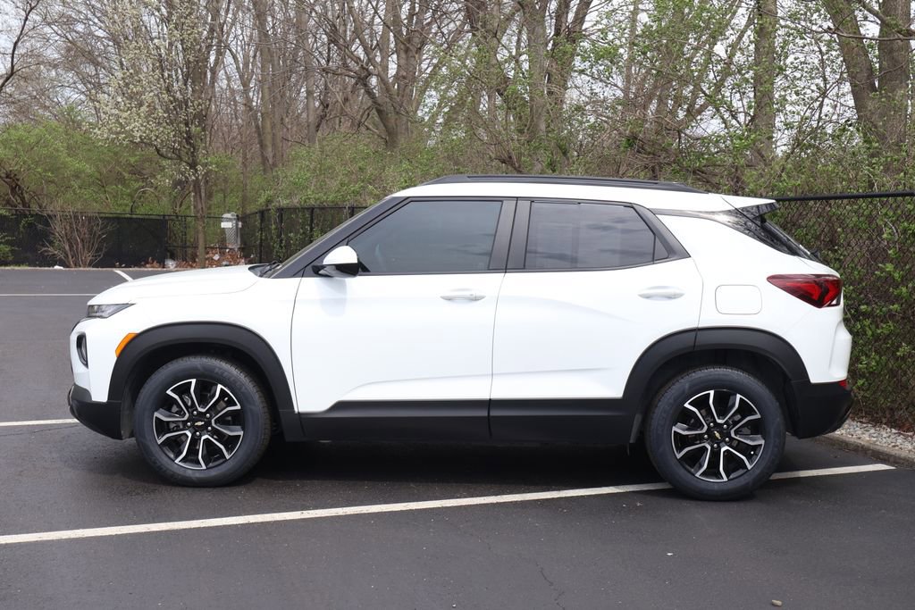 Used 2023 Chevrolet TrailBlazer ACTIV w/ Convenience Package image 4