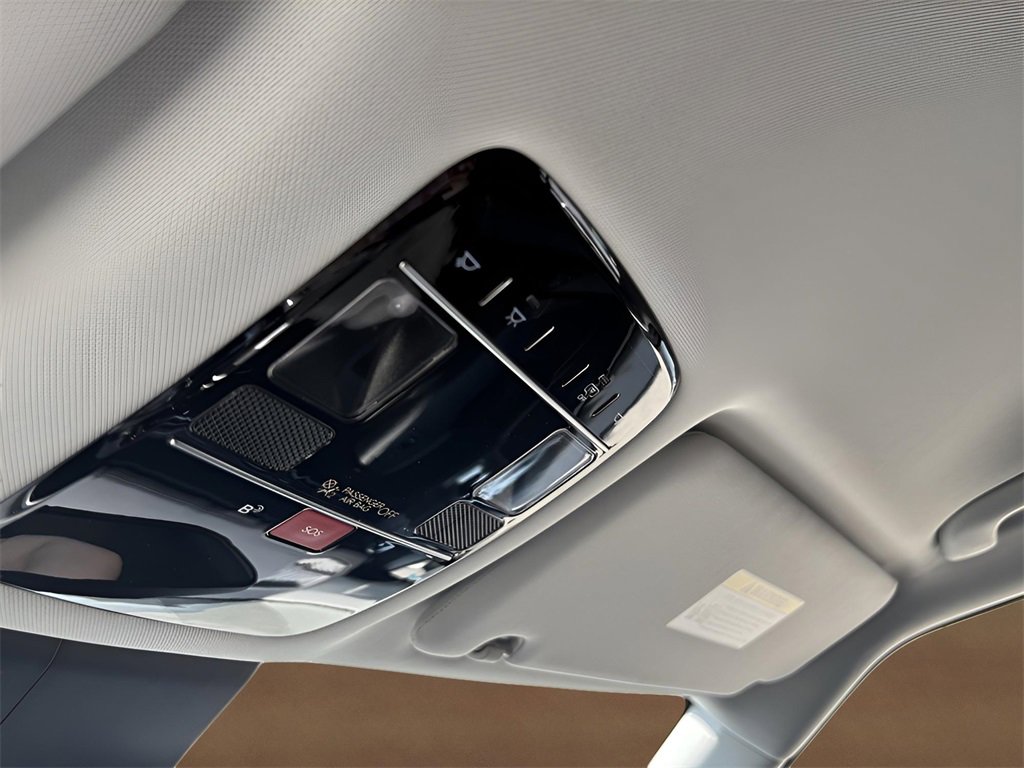 New 2026 Hyundai Santa Fe SE image 16