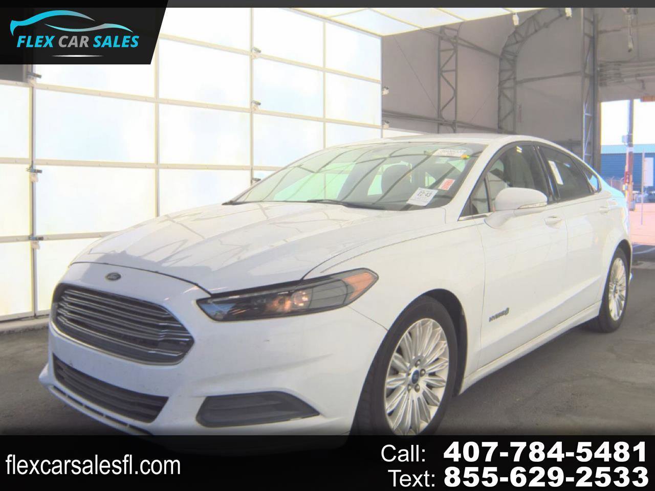 Used 2016 Ford Fusion SE image 1