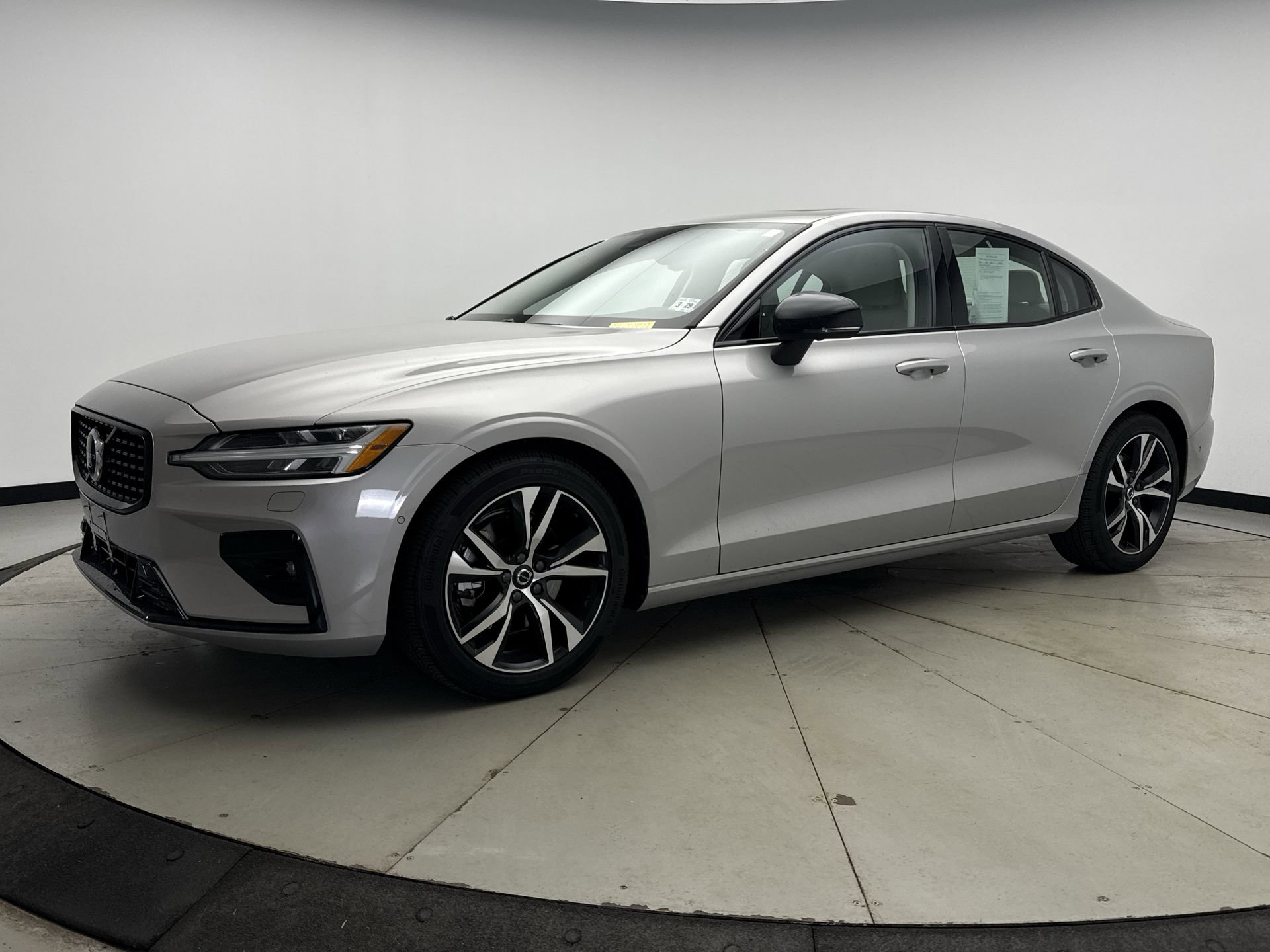 Used 2024 Volvo S60 B5 Plus w/ Climate Package AWD/4WD image 1