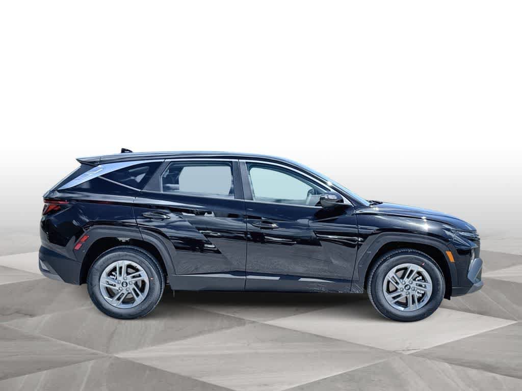 New 2026 Hyundai Tucson SE FWD image 2