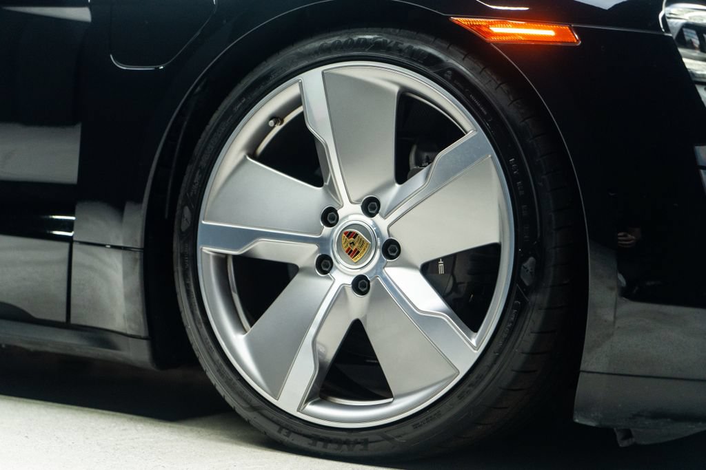 Used 2024 Porsche Taycan w/ Premium Package RWD image 11