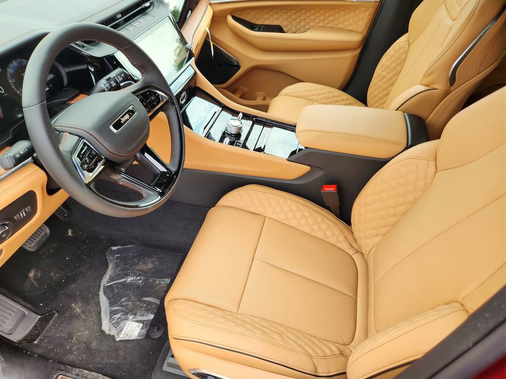 New 2026 Jeep Grand Cherokee Summit AWD/4WD image 8