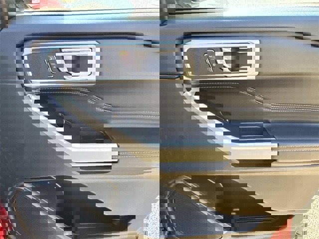 Certified 2022 Ford Explorer XLT w/ Class IV Trailer Tow Package image 25