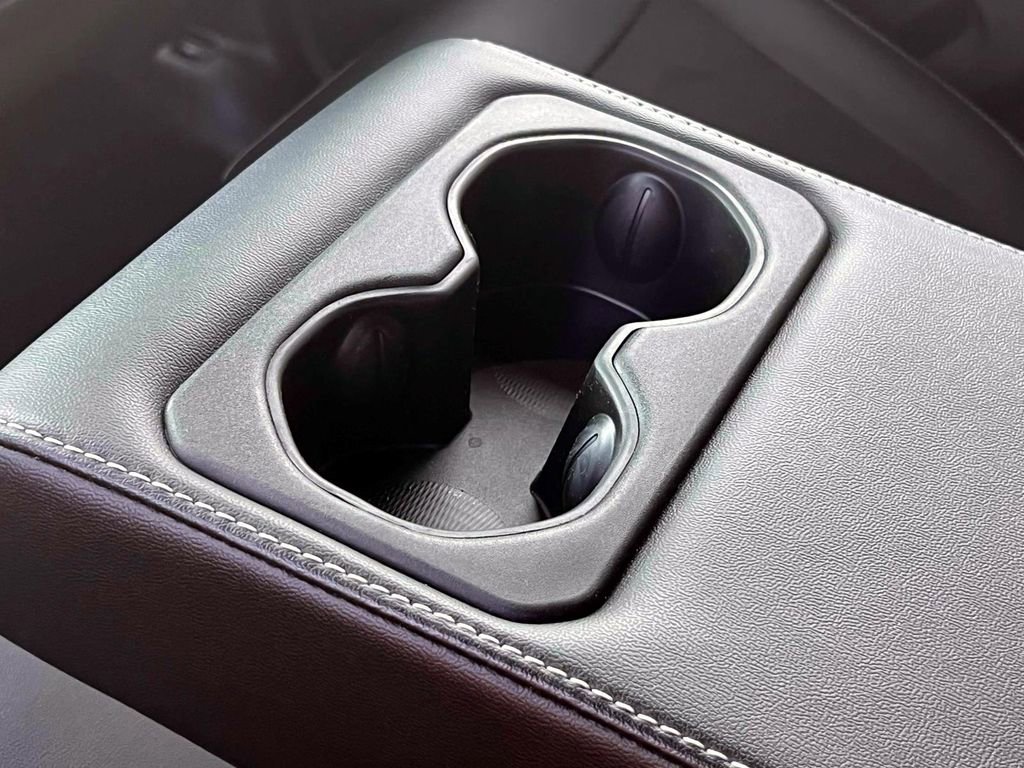 Certified 2023 Jeep Grand Cherokee Altitude image 16