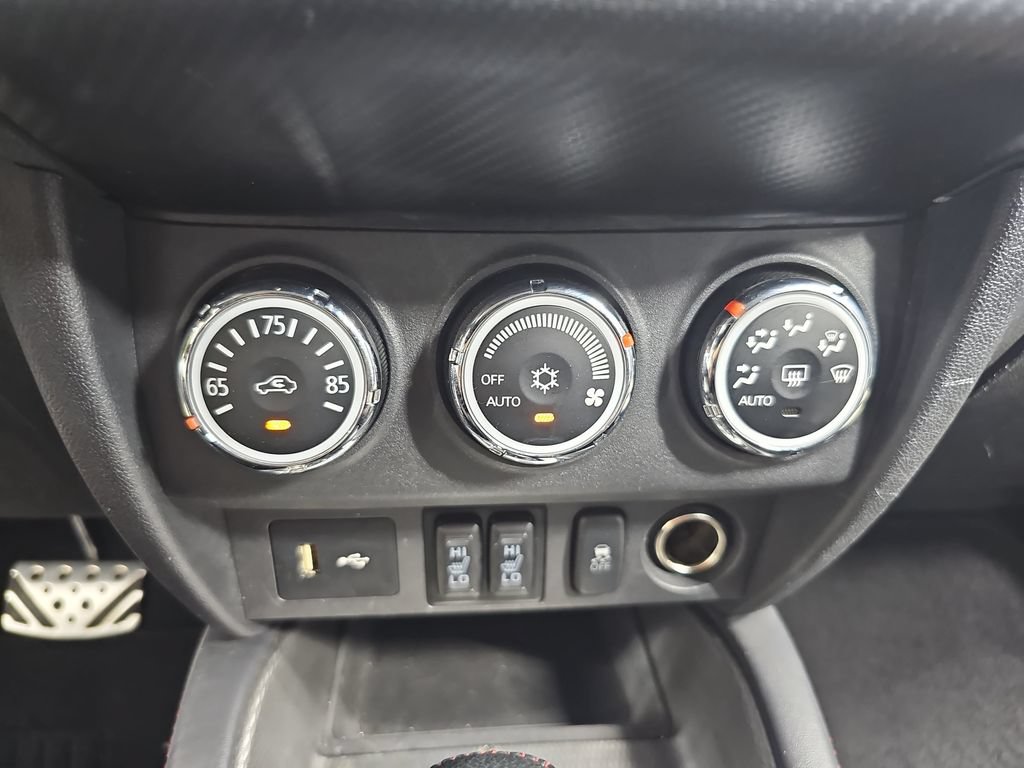 Used 2018 Mitsubishi Outlander Sport LE AWD/4WD image 27
