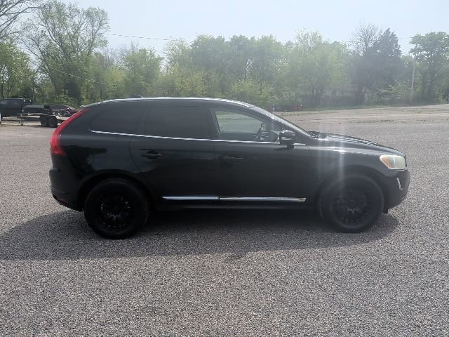 Used 2017 Volvo XC60 T5 Inscription image 6