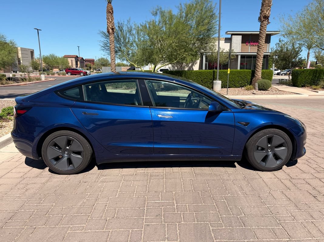 Used 2023 Tesla Model 3 Standard Range RWD image 2